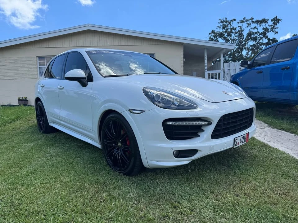 2013 Porsche 958 Cayenne GTS - Image 2 of 2