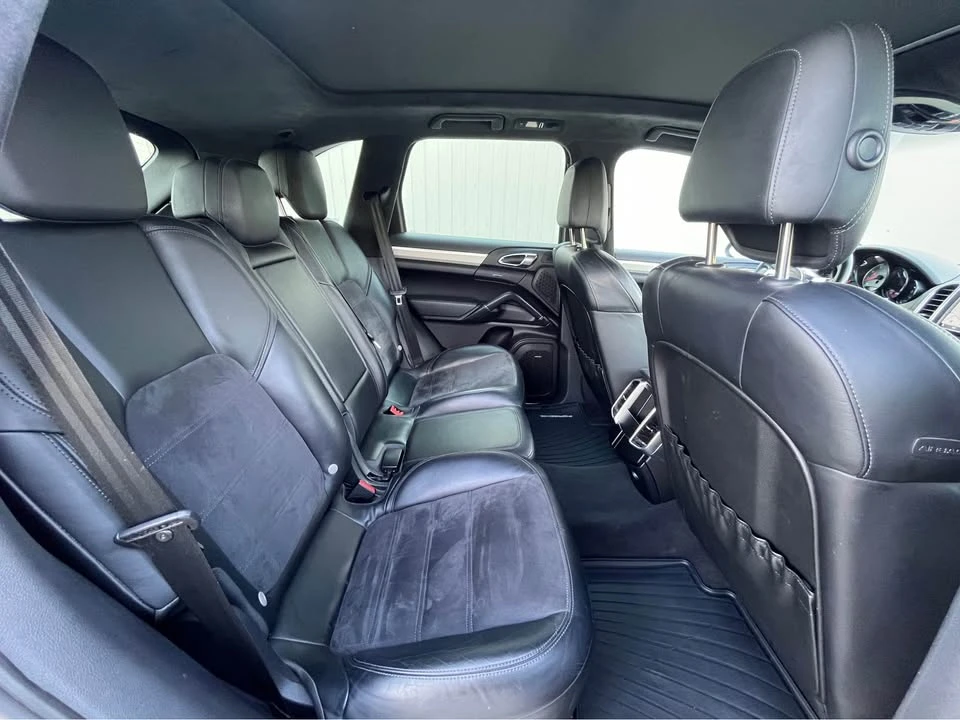 2013 Porsche 958 Cayenne GTS - Image 12 of 17