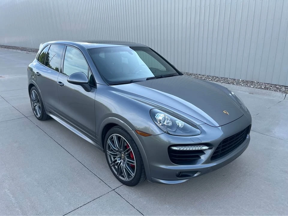 2013 Porsche 958 Cayenne GTS - Image 2 of 17