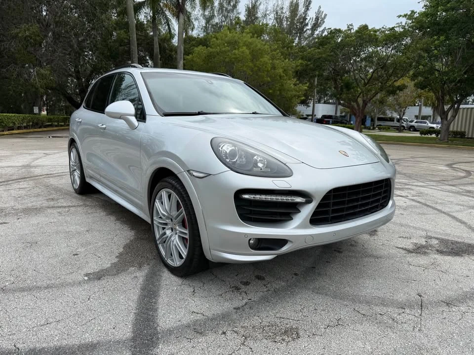 2013 Porsche 958 Cayenne GTS - Image 2 of 17
