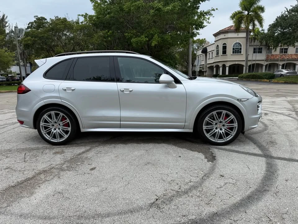 2013 Porsche 958 Cayenne GTS - Image 4 of 17