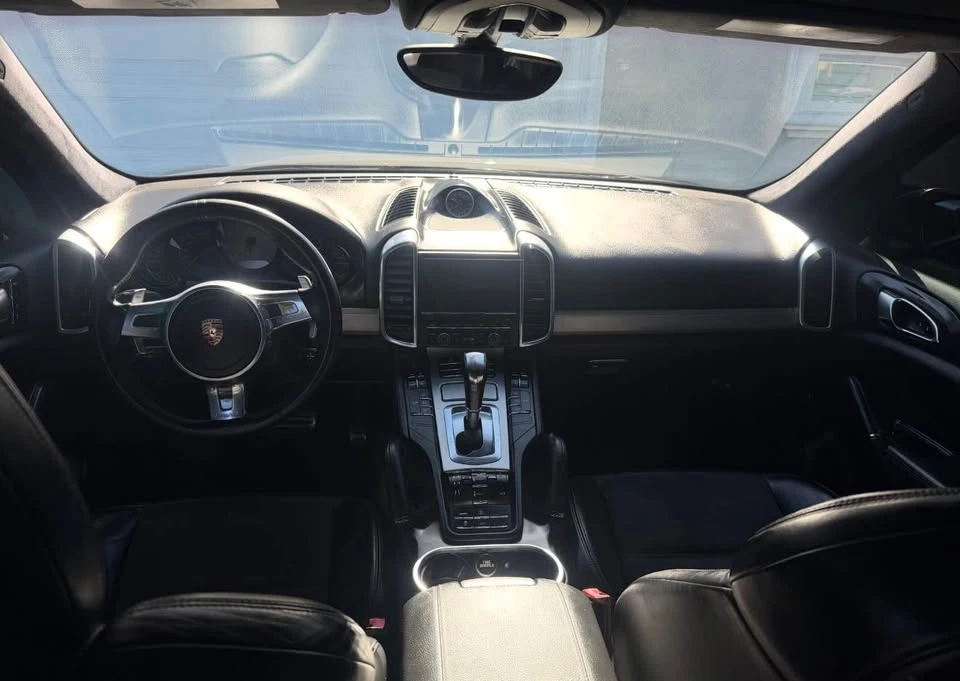 2013 Porsche 958 Cayenne GTS - Image 8 of 12