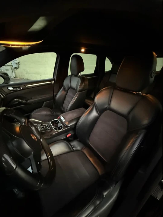 2013 Porsche 958 Cayenne GTS - Image 9 of 12