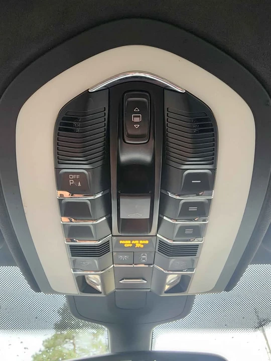 2013 Porsche 958 Cayenne GTS - Image 13 of 16