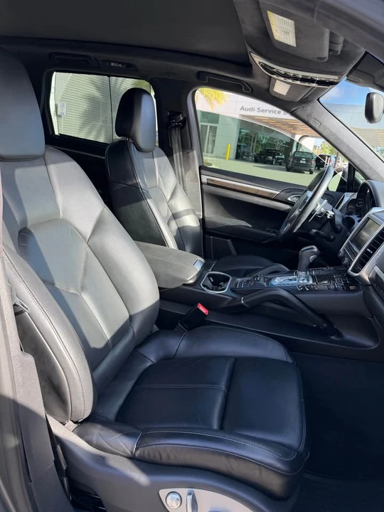 2013 Porsche 958 Cayenne GTS - Image 16 of 17