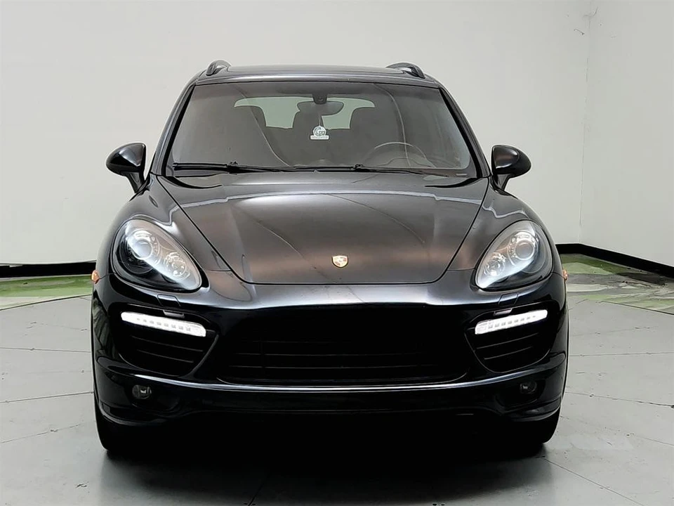 2013 Porsche 958 Cayenne GTS - Image 2 of 31
