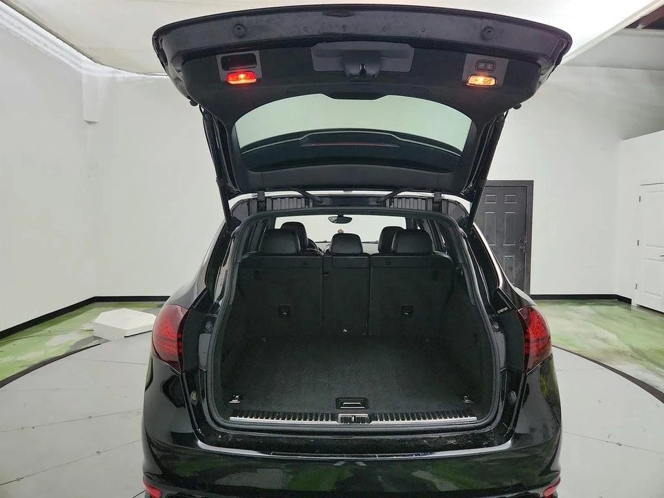 2013 Porsche 958 Cayenne GTS - Image 31 of 31