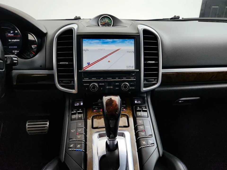 2013 Porsche 958 Cayenne GTS - Image 21 of 31