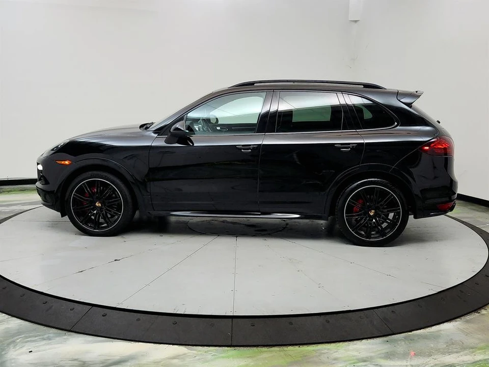 2013 Porsche 958 Cayenne GTS - Image 8 of 31