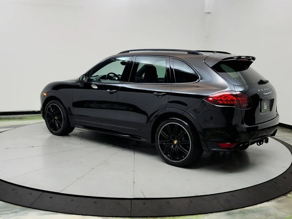 2013 Porsche 958 Cayenne GTS - Image 7 of 31