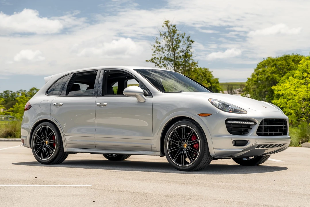 2013 Porsche 958 Cayenne GTS - Image 4 of 31