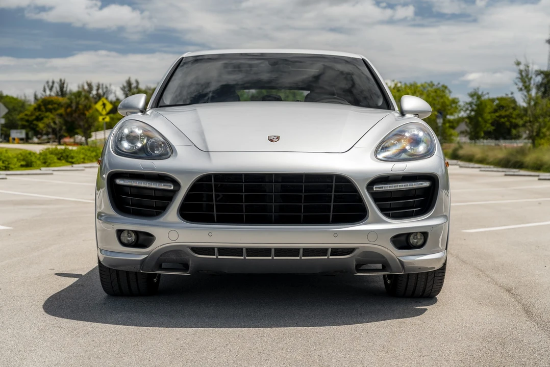 2013 Porsche 958 Cayenne GTS - Image 9 of 31