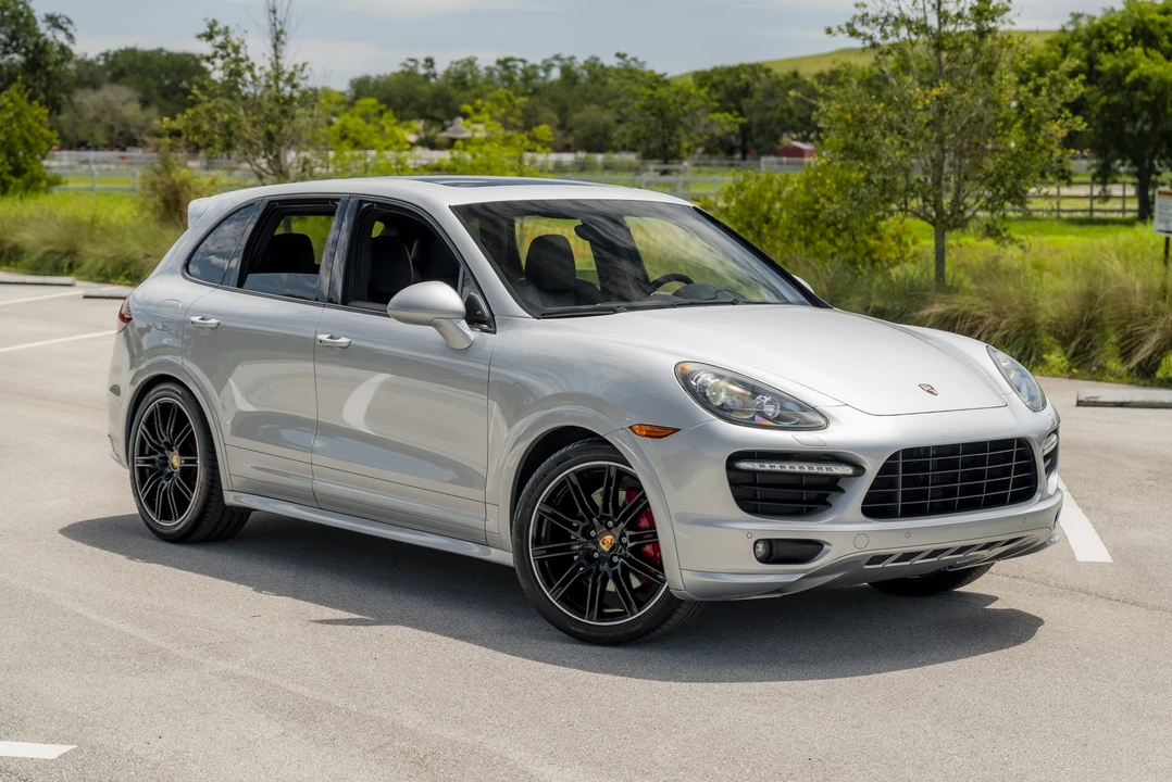 2013 Porsche 958 Cayenne GTS - Image 7 of 31