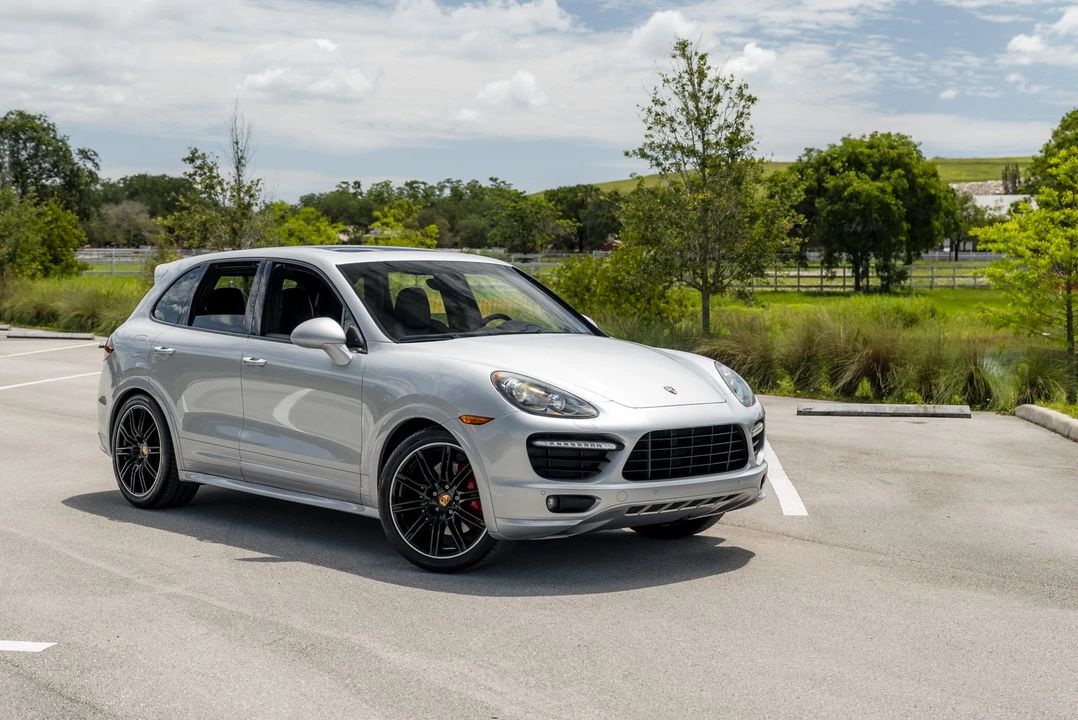 2013 Porsche 958 Cayenne GTS - Image 6 of 31