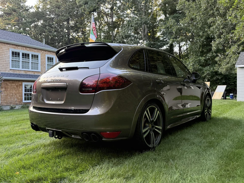 2013 Porsche 958 Cayenne GTS - Image 7 of 31