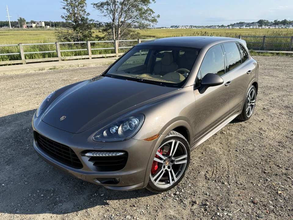 2013 Porsche 958 Cayenne GTS - Image 14 of 31