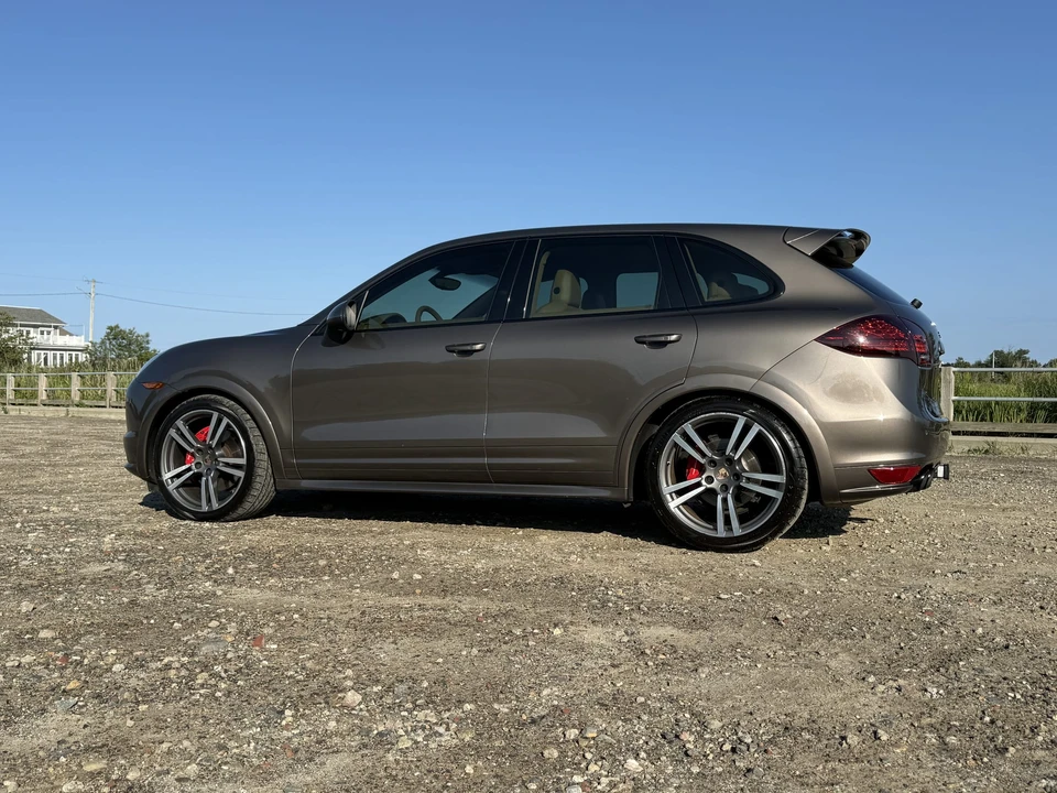 2013 Porsche 958 Cayenne GTS - Image 17 of 31