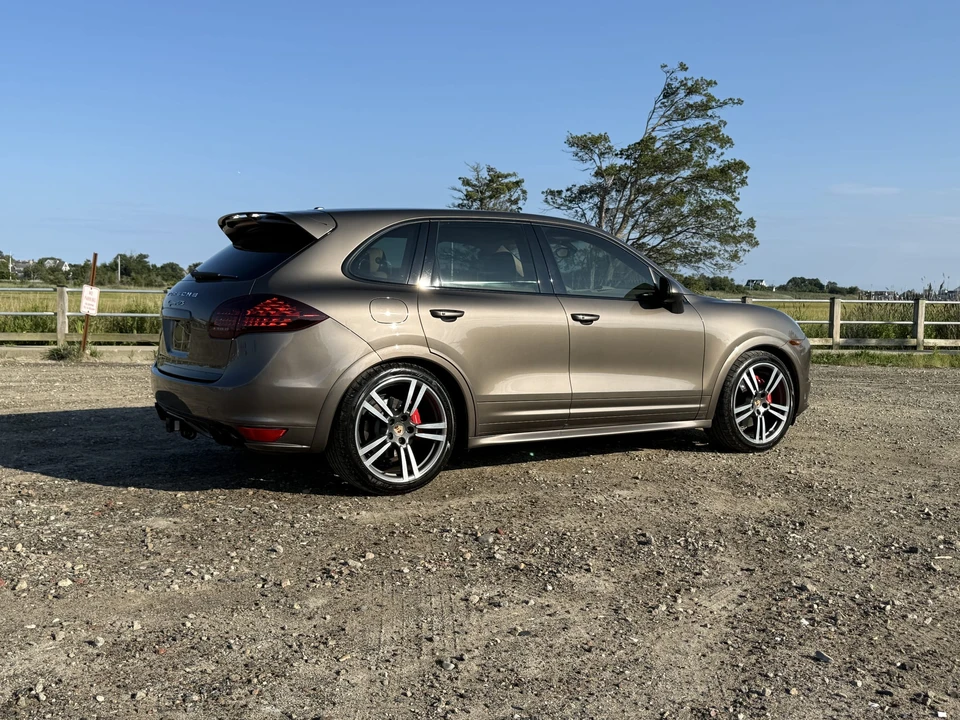 2013 Porsche 958 Cayenne GTS - Image 20 of 31
