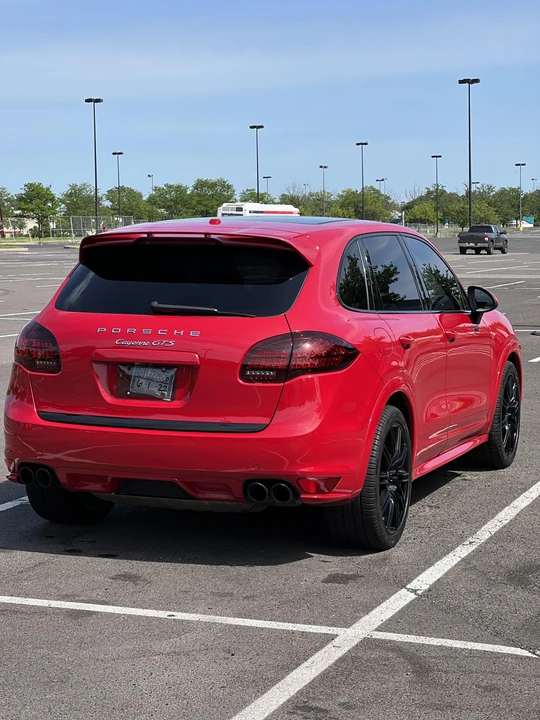 2013 Porsche 958 Cayenne GTS - Image 10 of 31