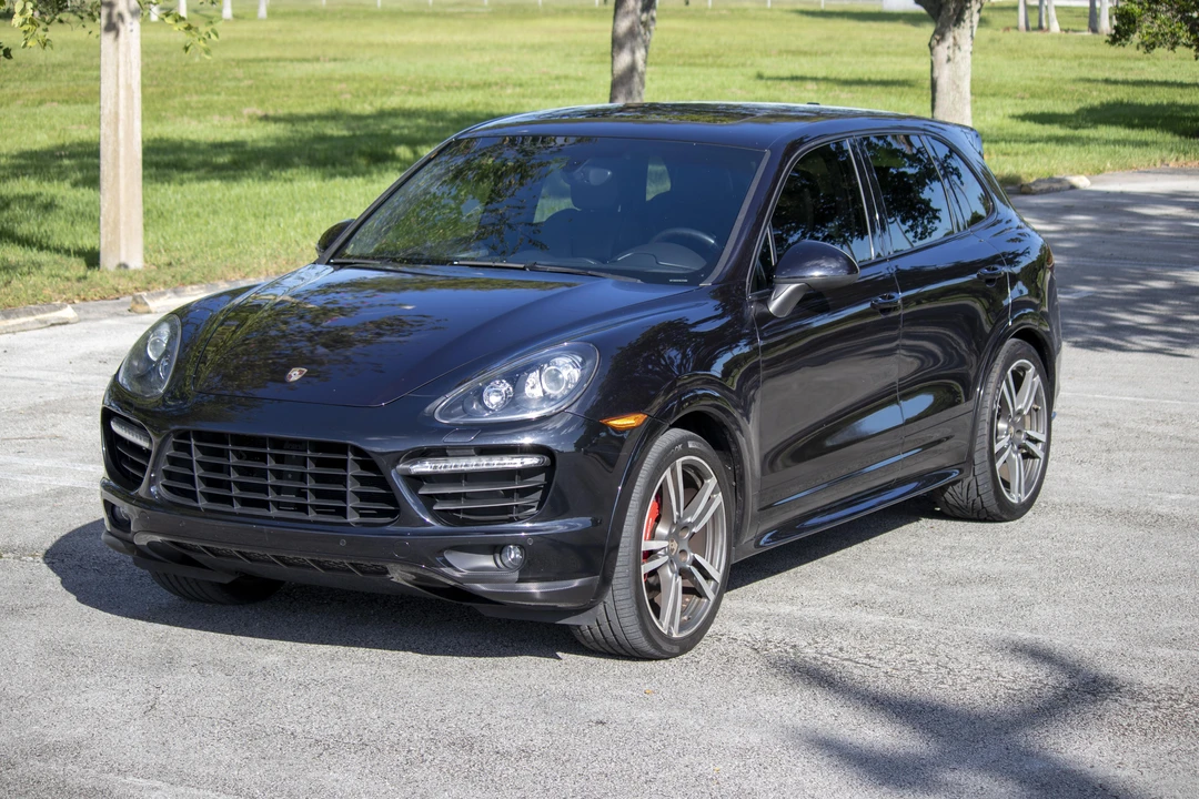 2013 Porsche 958 Cayenne GTS - Image 7 of 31