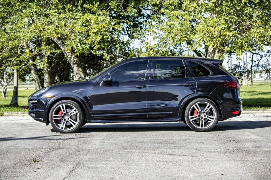 2013 Porsche 958 Cayenne GTS - Image 2 of 14