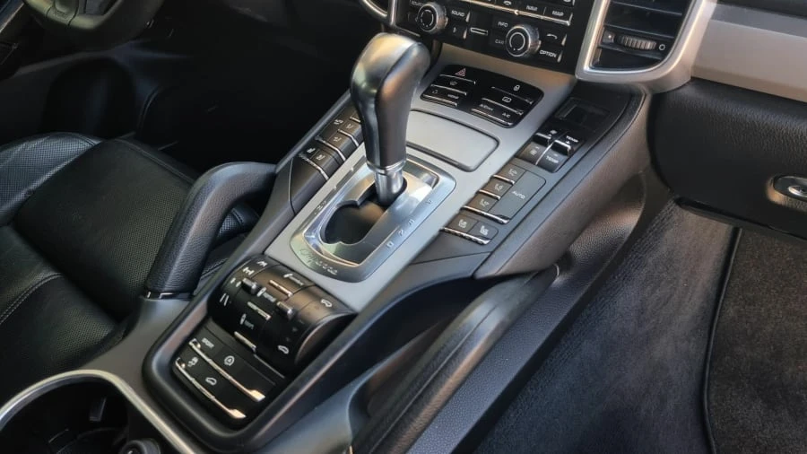 2013 Porsche 958 Cayenne GTS - Image 6 of 14