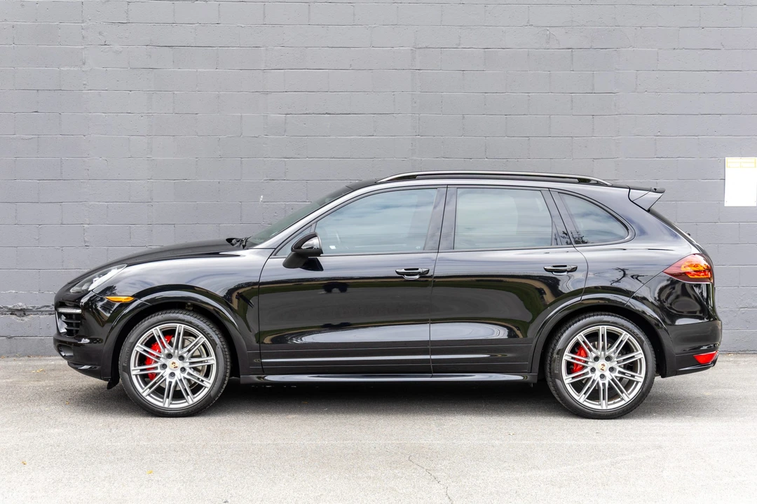 2013 Porsche 958 Cayenne GTS - Image 9 of 31