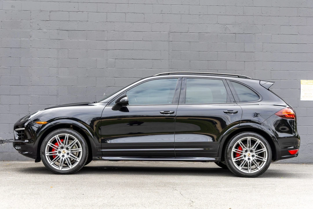 2013 Porsche 958 Cayenne GTS - Image 8 of 31