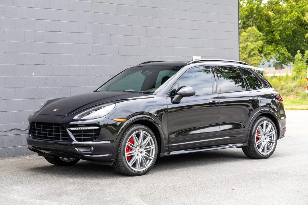 2013 Porsche 958 Cayenne GTS - Image 7 of 31