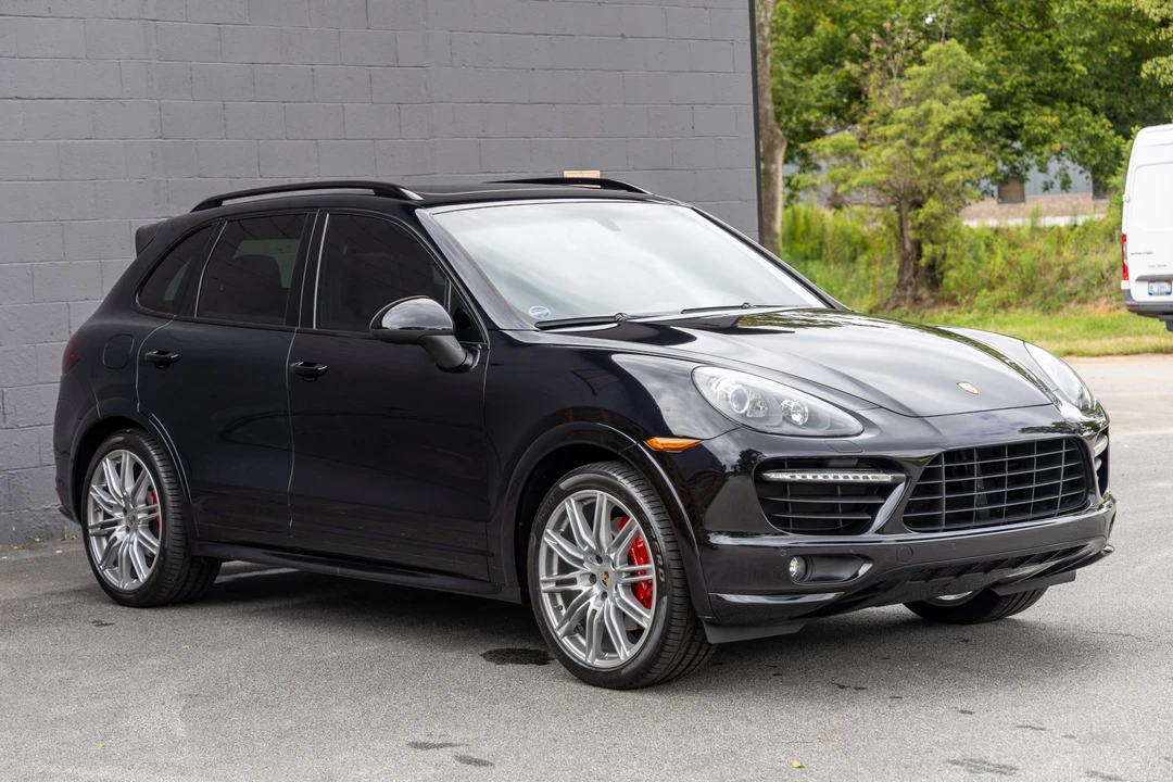 2013 Porsche 958 Cayenne GTS - Image 28 of 31