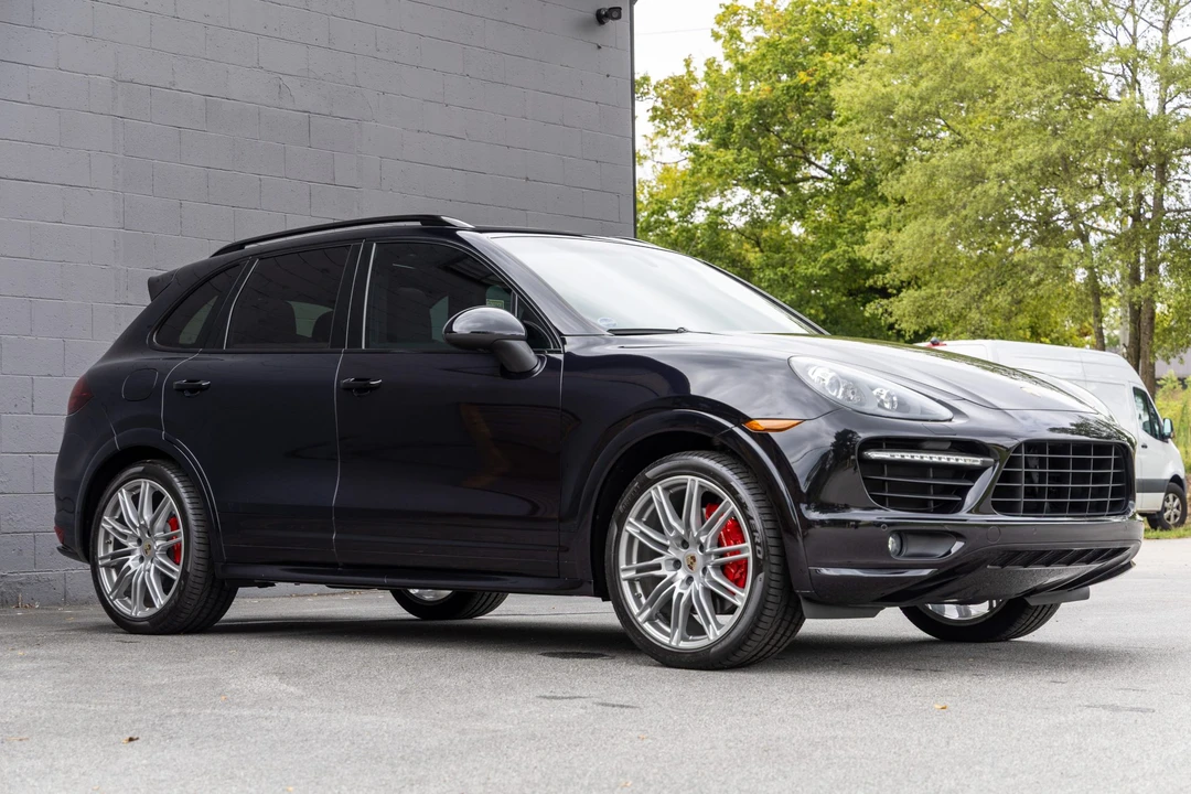2013 Porsche 958 Cayenne GTS - Image 26 of 31