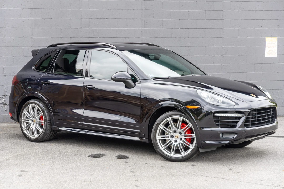 2013 Porsche 958 Cayenne GTS - Image 27 of 31