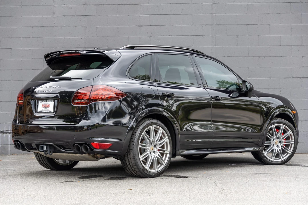 2013 Porsche 958 Cayenne GTS - Image 21 of 31