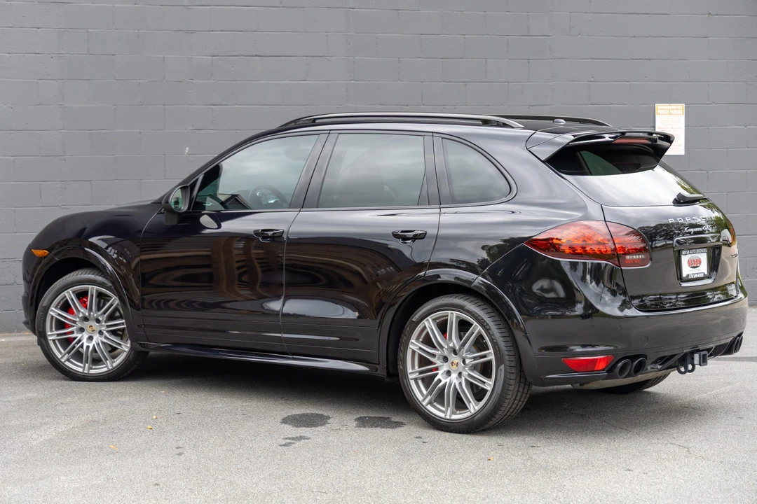 2013 Porsche 958 Cayenne GTS - Image 11 of 31