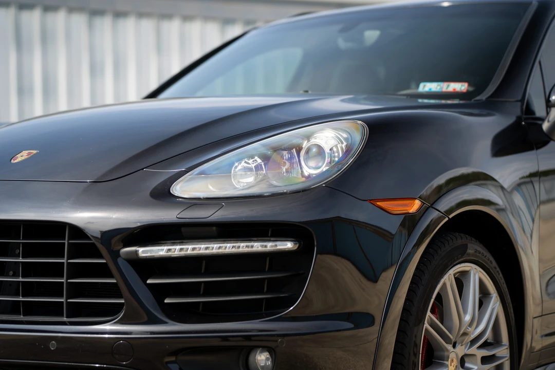 2013 Porsche 958 Cayenne GTS - Image 19 of 31