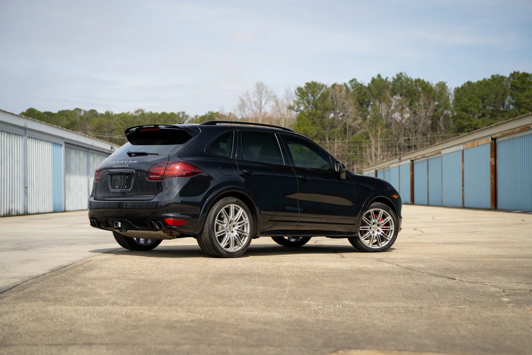 2013 Porsche 958 Cayenne GTS - Image 11 of 31