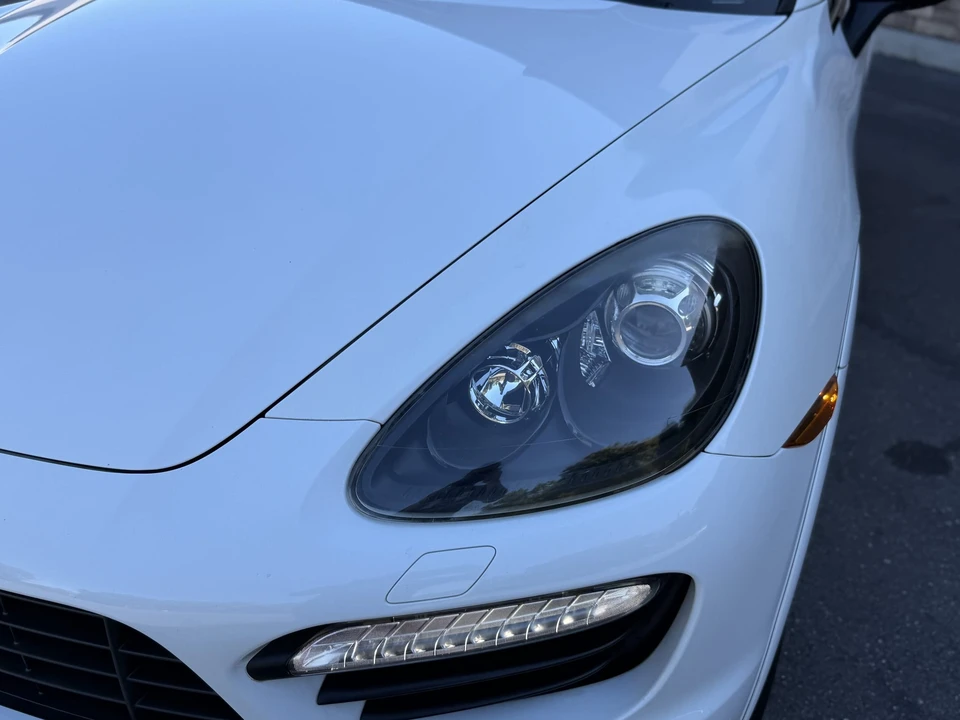 2013 Porsche 958 Cayenne GTS - Image 13 of 31