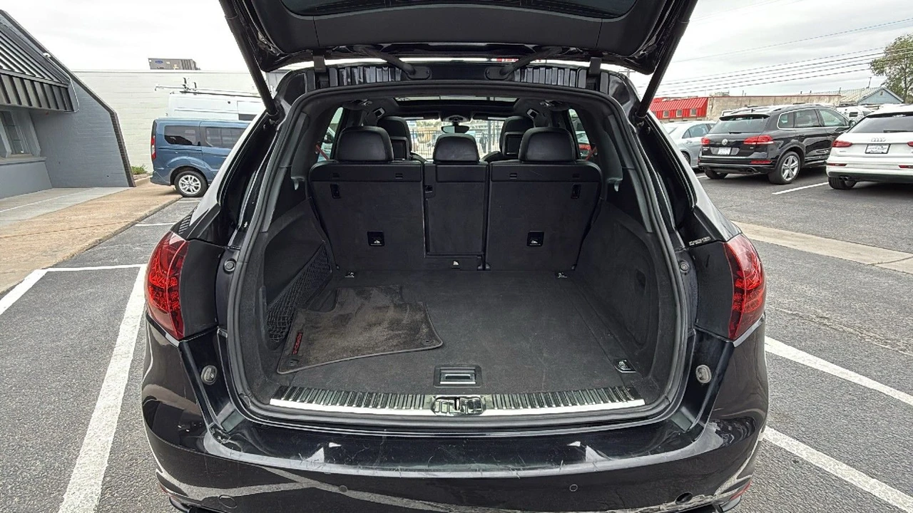 2013 Porsche 958 Cayenne GTS - Image 13 of 30
