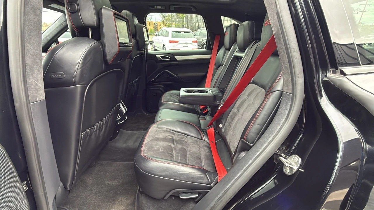 2013 Porsche 958 Cayenne GTS - Image 12 of 30