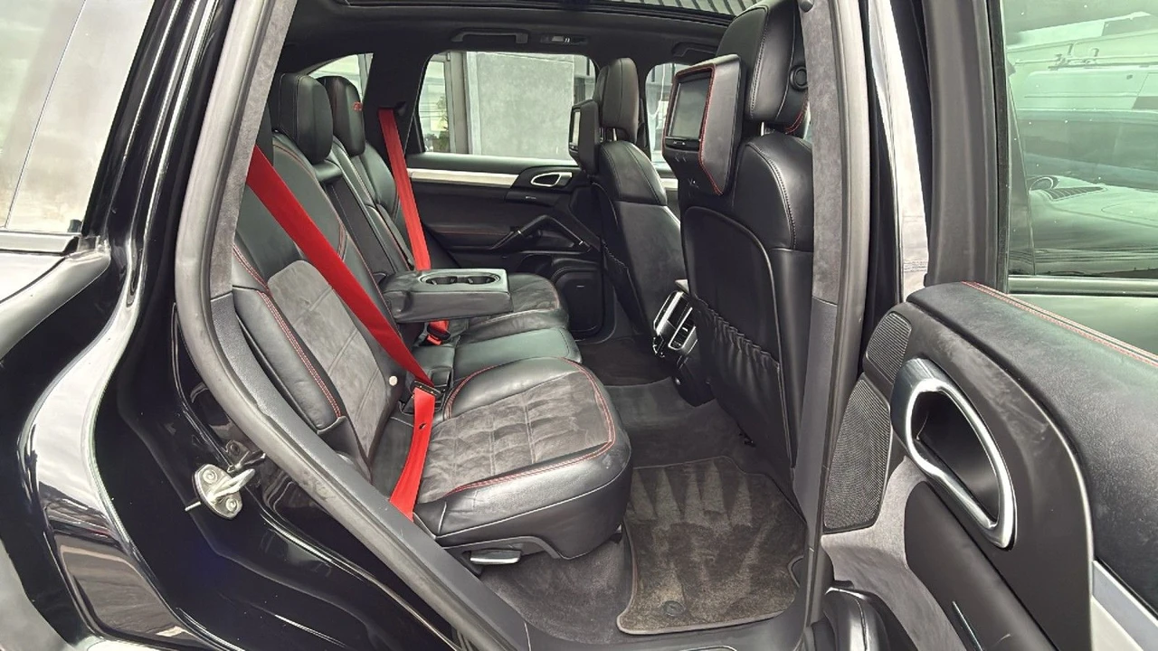 2013 Porsche 958 Cayenne GTS - Image 16 of 30