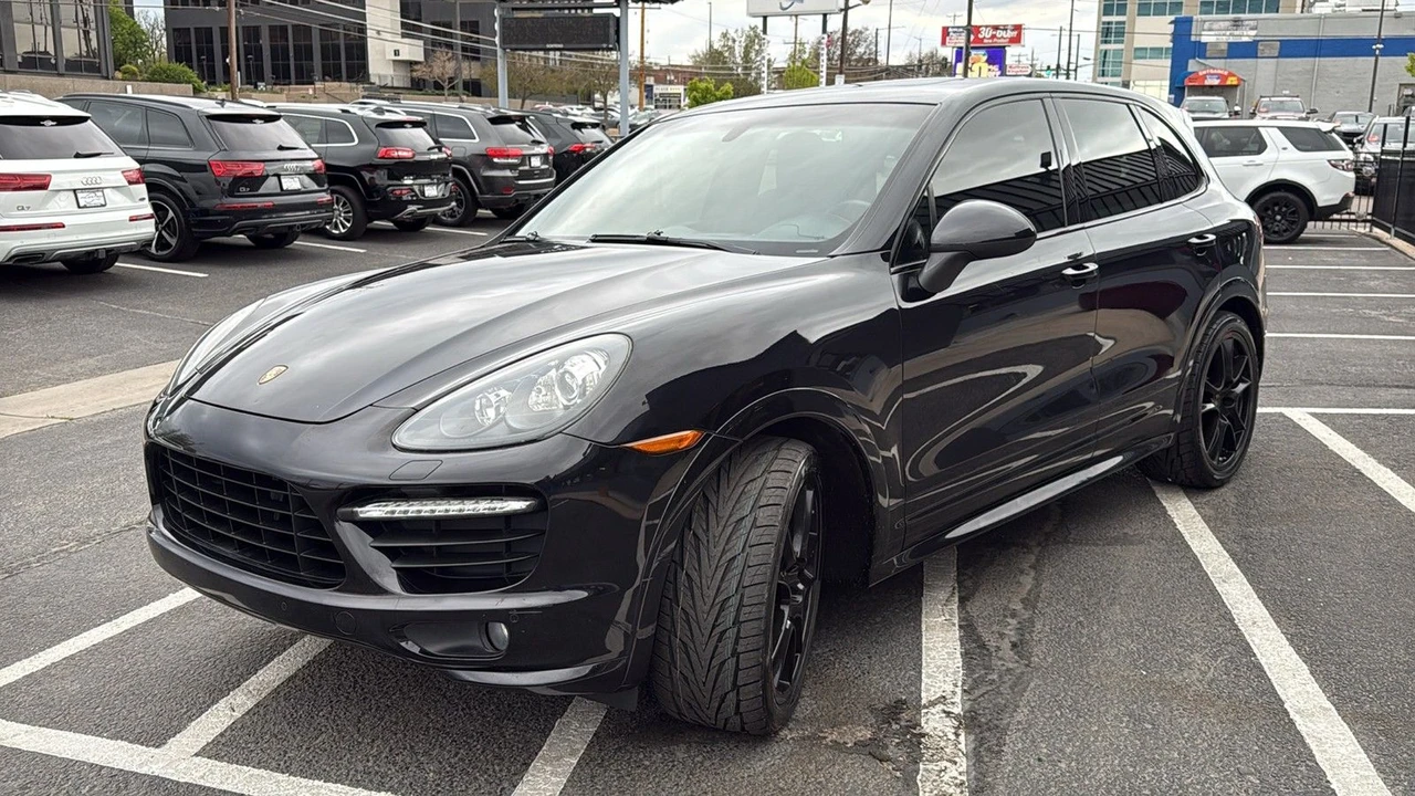 2013 Porsche 958 Cayenne GTS - Image 7 of 30