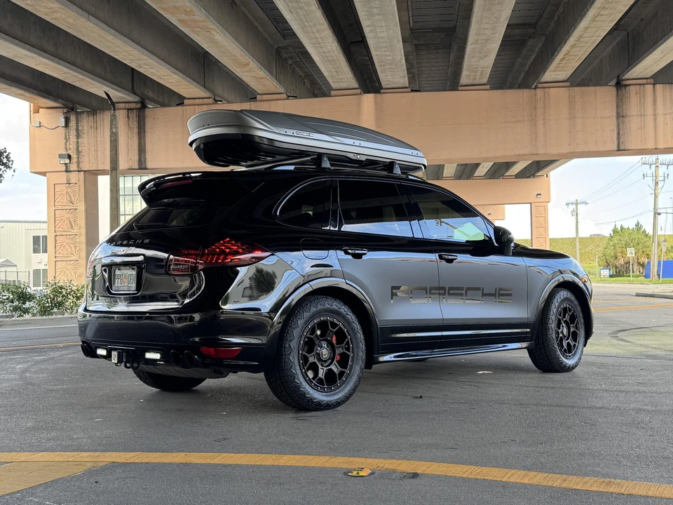 2013 Porsche 958 Cayenne GTS - Image 19 of 31
