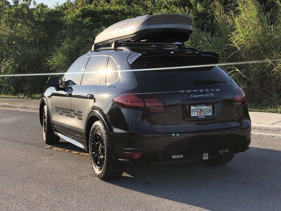 2013 Porsche 958 Cayenne GTS - Image 13 of 31