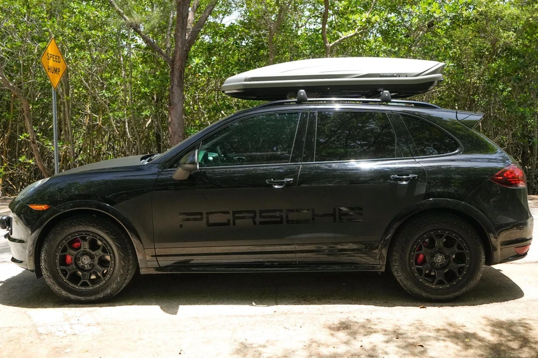 2013 Porsche 958 Cayenne GTS - Image 3 of 31