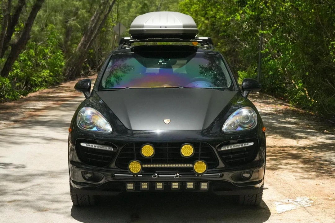2013 Porsche 958 Cayenne GTS - Image 2 of 31