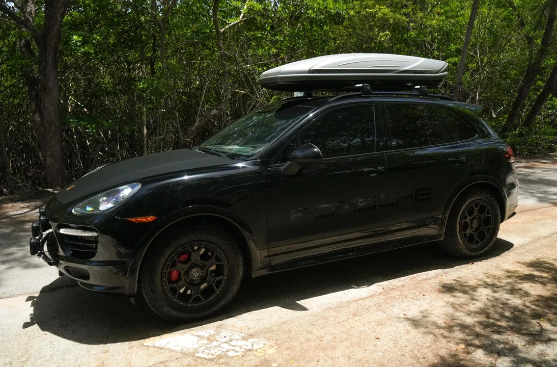 2013 Porsche 958 Cayenne GTS - Image 8 of 31