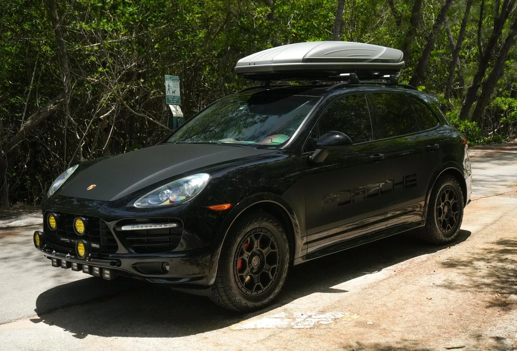 2013 Porsche 958 Cayenne GTS - Image 7 of 31