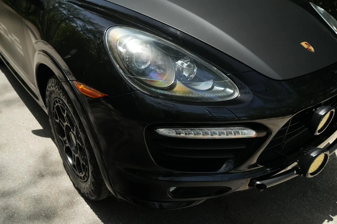 2013 Porsche 958 Cayenne GTS - Image 16 of 31