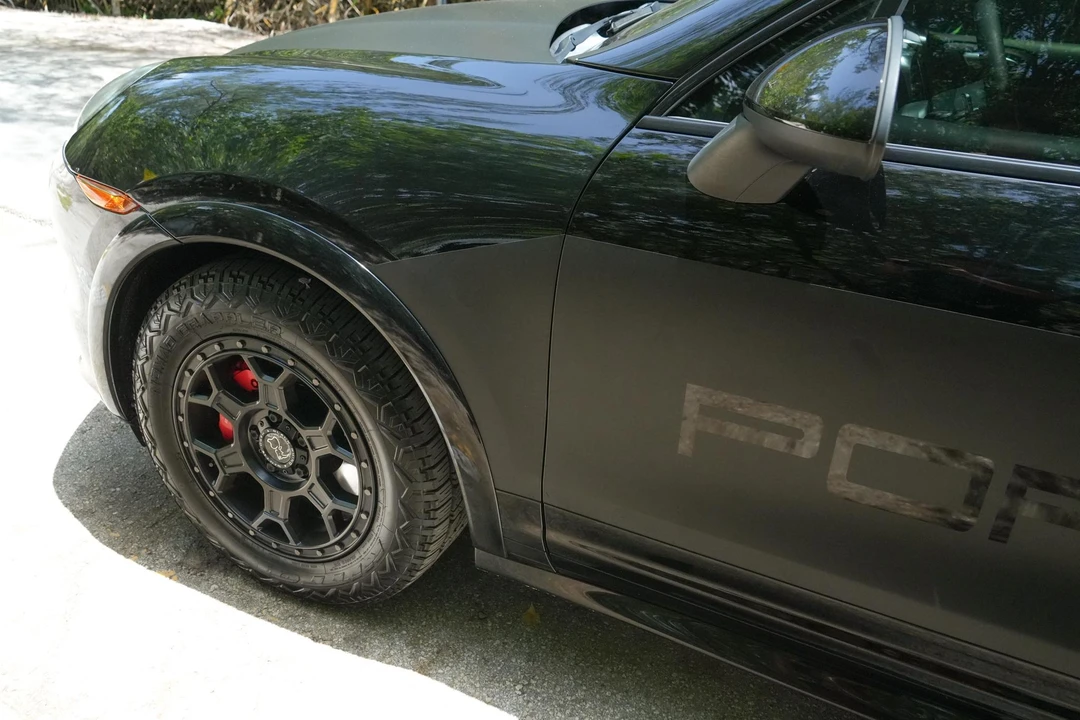2013 Porsche 958 Cayenne GTS - Image 26 of 31