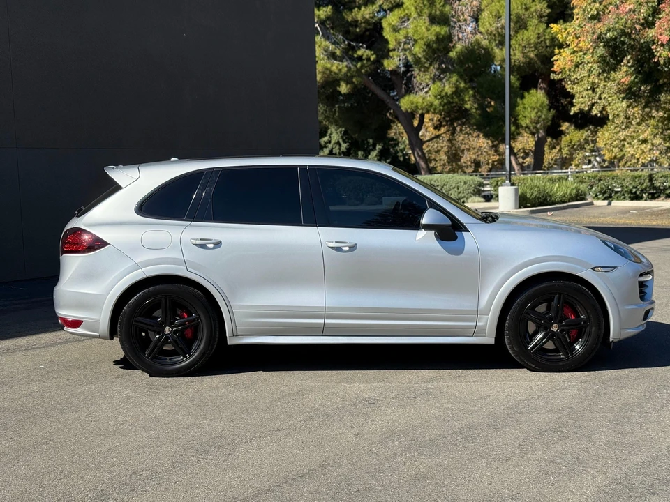 2013 Porsche 958 Cayenne GTS - Image 8 of 31
